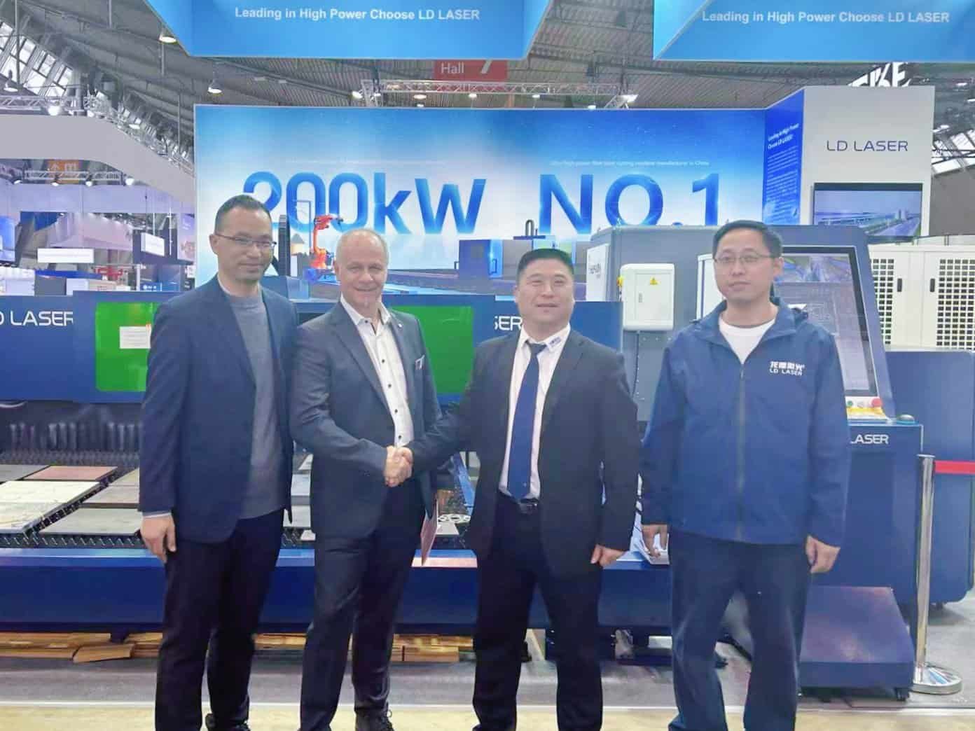 LD LASER and Kabel Schlepp